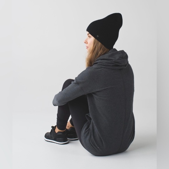 Lululemon Divinity Toque-*Reversable - Picture 3 of 7